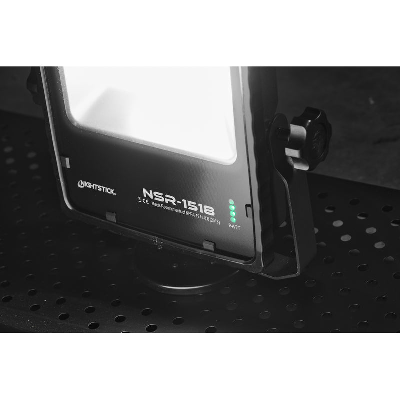 Luz De Escena LED Magnética 12,500 Lúmenes - Nightstick NSR-1518