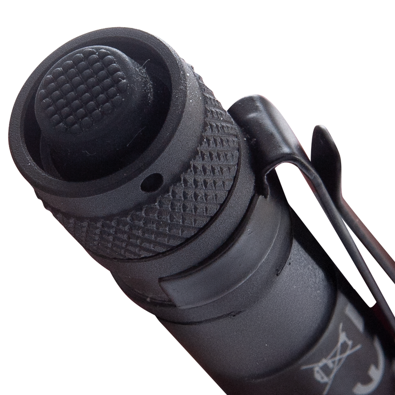 Linterna de Bolsillo Recargable USB-C 200 Lúmenes Zoom IP54 — Nightstick USB-205ZF