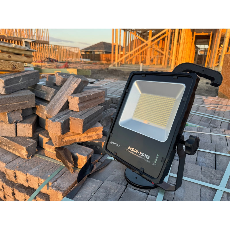 Luz De Escena LED Magnética 12,500 Lúmenes - Nightstick NSR-1518