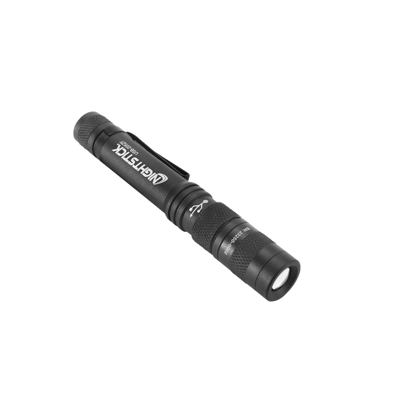 Linterna de Bolsillo Recargable USB-C 200 Lúmenes Zoom IP54 — Nightstick USB-205ZF