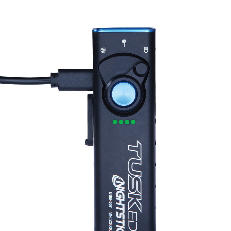 Linterna EDC Recargable USB-C 700 Lúmenes Láser Verde y Luz UV — Nightstick USB-557 TUSK