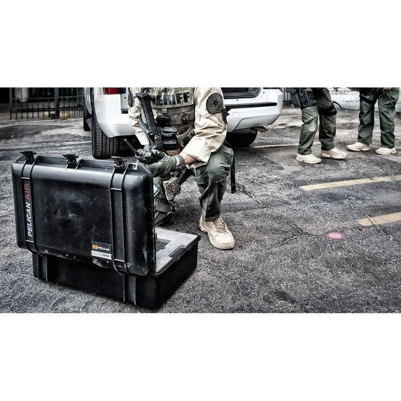 Estuche / Maleta Pelican 1555 Air Case con Foam Interior - Ligera y Resistente - DIBAMEX