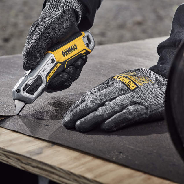 Guantes Resistentes al Corte A3 Concha de Poliéster 13G Nitrilo — Dewalt DPG575